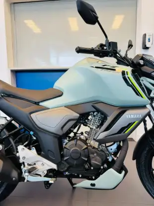 YAMAHA-FZ15 FAZER CONNECTED ABS-2026