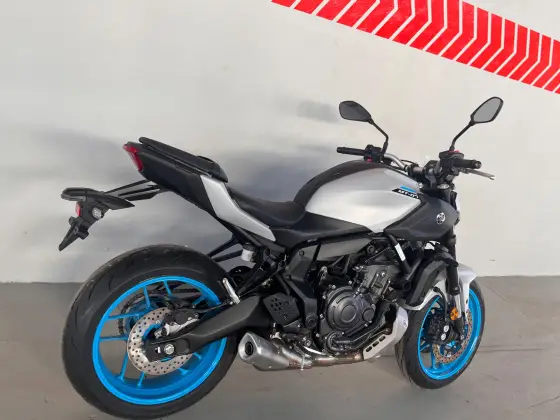 YAMAHA MT-07 CONNECTED ABS 
