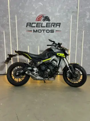 YAMAHA MT-09 