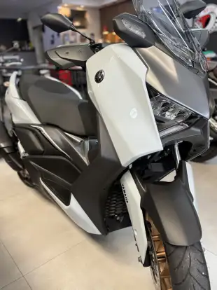 YAMAHA-XMAX 300 CONNECTED ABS-2026