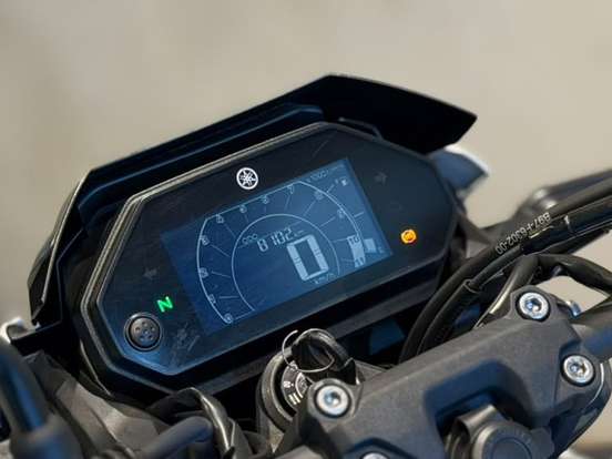 YAMAHA-FZ25 FAZER CONNECTED ABS YAMAHA-FZ25 FAZER CONNECTED ABS-2025
