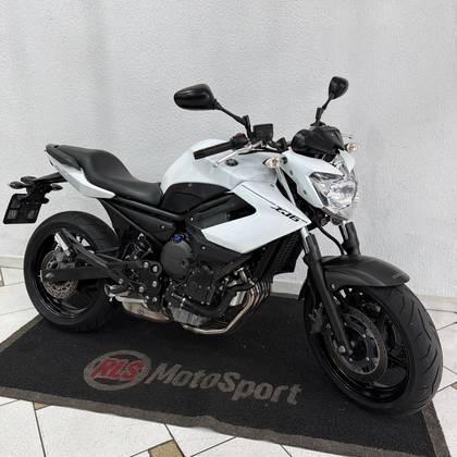 YAMAHA XJ6 N 
