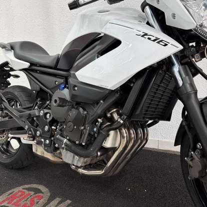 YAMAHA-XJ6 N-2014