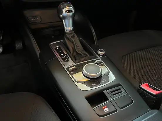 AUDI-A3-2017