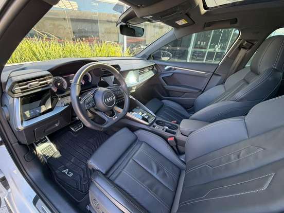 AUDI-A3-2023