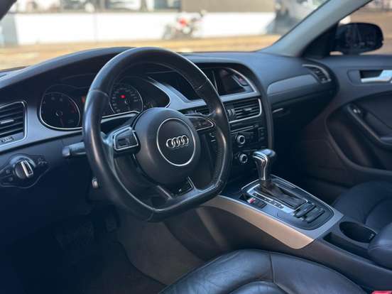 AUDI-A4-1.8 TFSI AMBIENTE GASOLINA 4P MULTITRONIC AUDI-A4-2014