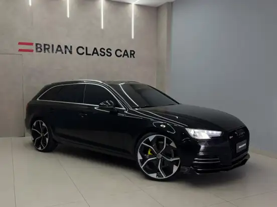 AUDI-A4-2017