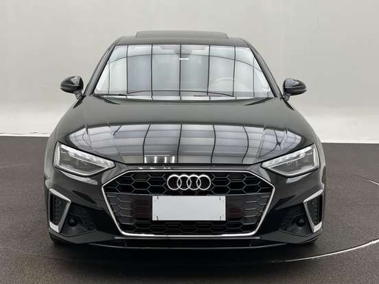 AUDI-A4-2020