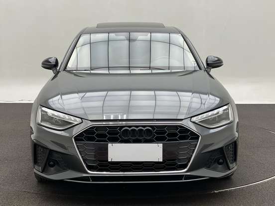 AUDI-A4-2020