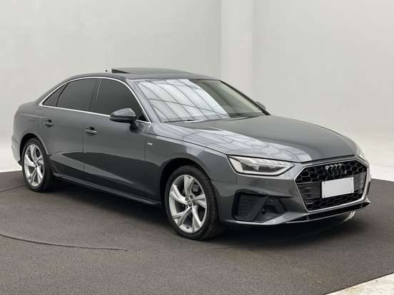 AUDI-A4-2020