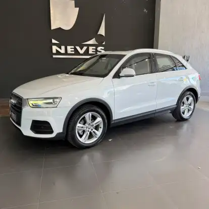 AUDI-Q3-2015