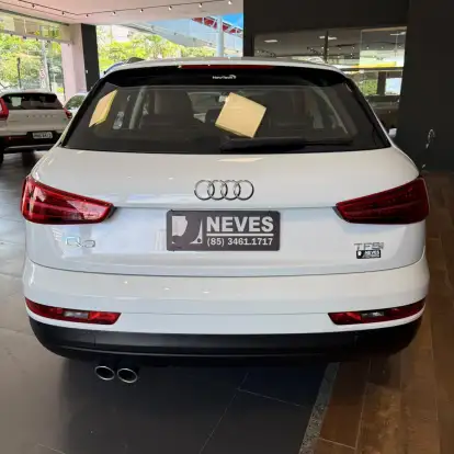 AUDI-Q3-2015