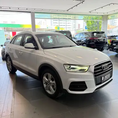 AUDI-Q3-2015