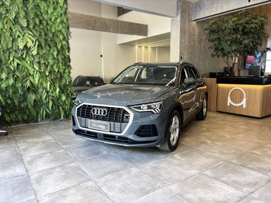 AUDI-Q3-2021