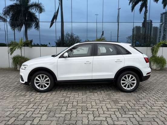 AUDI-Q3-2016