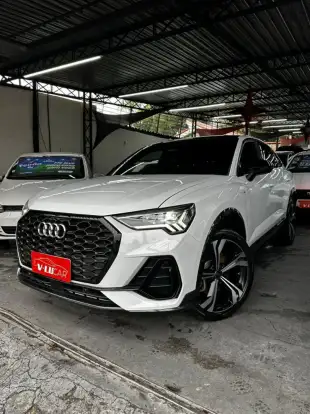 AUDI-Q3-2023
