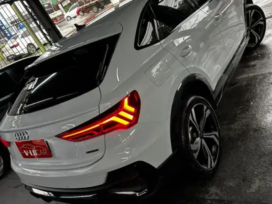 AUDI-Q3-2.0 40 TFSI GASOLINA PERFORMANCE BLACK PLUS QUATTRO TIPTRONIC AUDI-Q3-2023