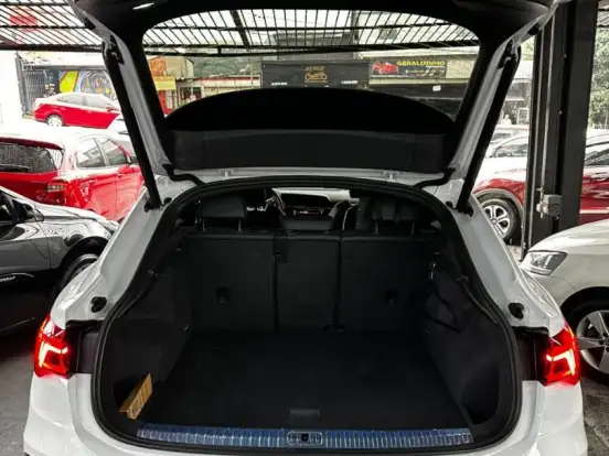 AUDI-Q3-2.0 40 TFSI GASOLINA PERFORMANCE BLACK PLUS QUATTRO TIPTRONIC AUDI-Q3-2023