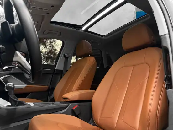 AUDI-Q3-2024