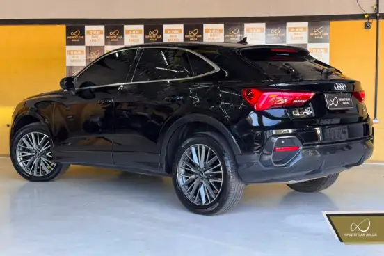 AUDI-Q3-2023