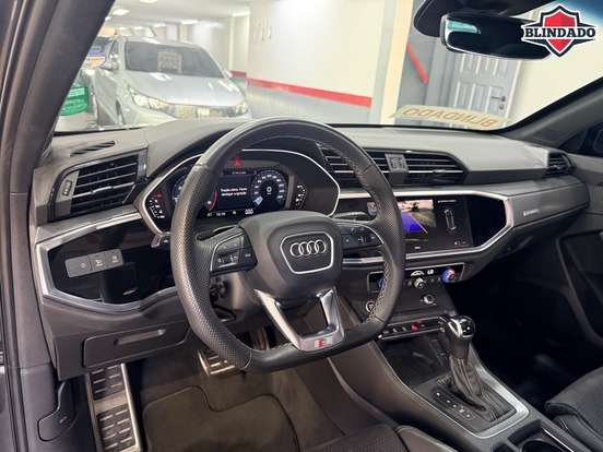 AUDI-Q3-2.0 40 TFSI GASOLINA PERFORMANCE BLACK QUATTRO TIPTRONIC AUDI-Q3-2024