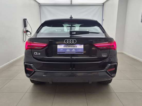 AUDI-Q3-2.0 40 TFSI GASOLINA SPORTBACK PERFORMANCE QUATTRO TIPTRONIC AUDI-Q3-2022