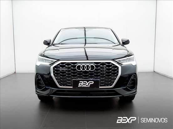 AUDI-Q3-2023
