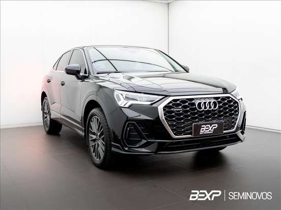 AUDI-Q3-2023