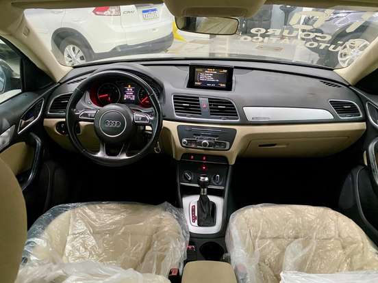 AUDI-Q3-2015