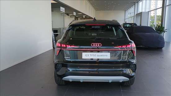AUDI-Q3-2026
