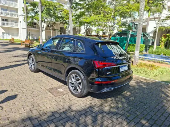 AUDI-Q5-2023