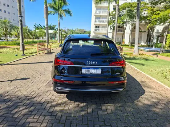 AUDI-Q5-2023