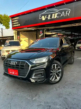 AUDI-Q5-2021