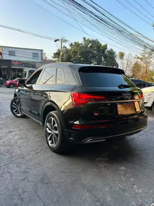 AUDI-Q5-2021