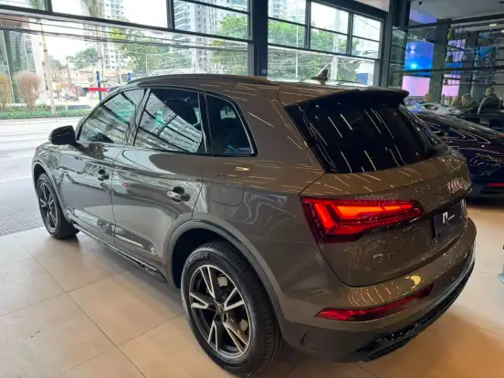 AUDI-Q5-2.0 55 TFSIE PHEV PERFORMANCE BLACK QUATTRO S TRONIC AUDI-Q5-2024