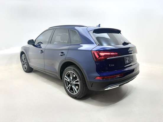 AUDI-Q5-2024