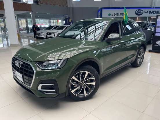AUDI-Q5-2022