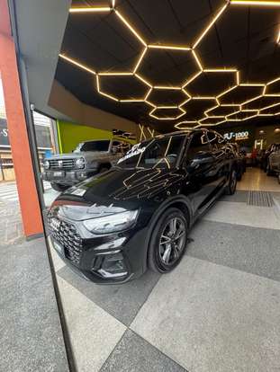 AUDI-Q5-2023