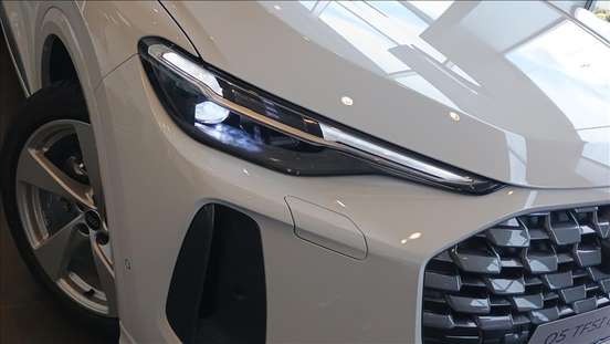 AUDI-Q5-2025