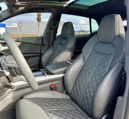 AUDI-Q8-2024