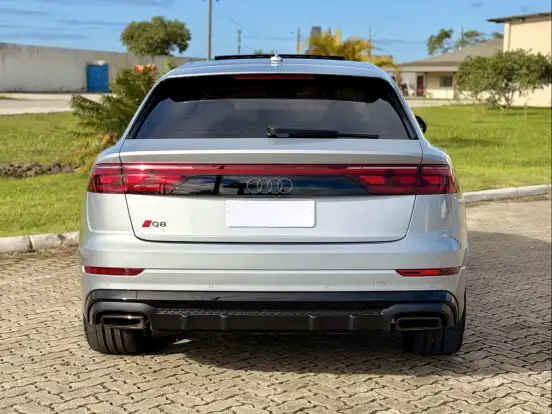AUDI-Q8-3.0 TFSI GASOLINA PERFORMANCE BLACK QUATTRO TIPTRONIC AUDI-Q8-2024