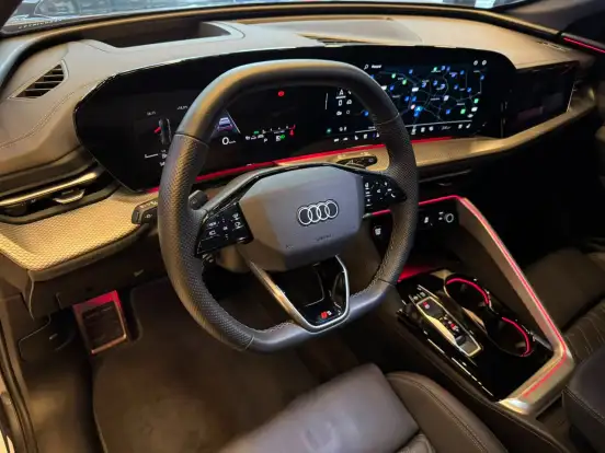 AUDI-SQ5-2025
