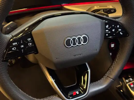AUDI-SQ5-2025