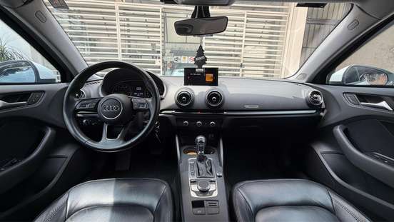 AUDI-A3-2018