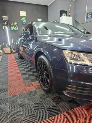 AUDI-A4-2017