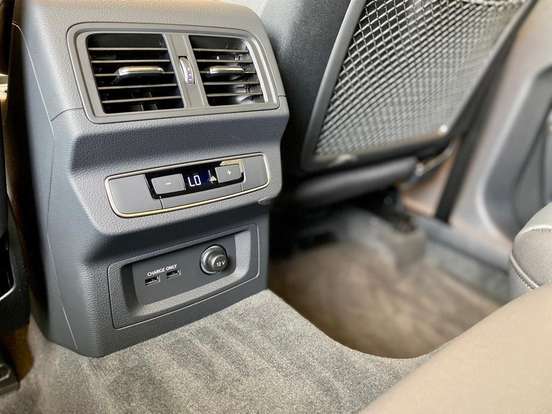 AUDI-Q5-2023