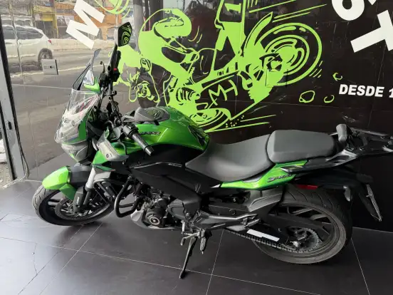 BAJAJ-DOMINAR 400-2025