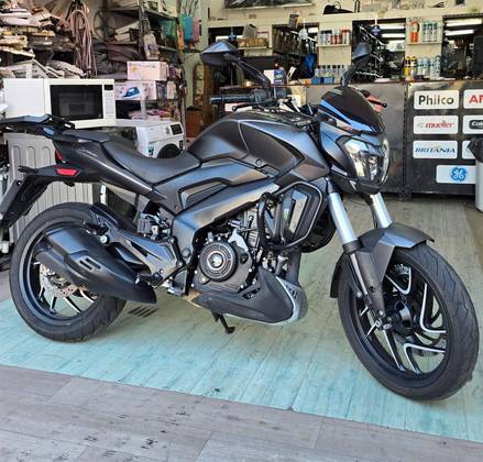 BAJAJ DOMINAR 400 