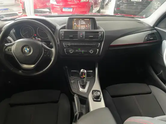 BMW-118i-2012