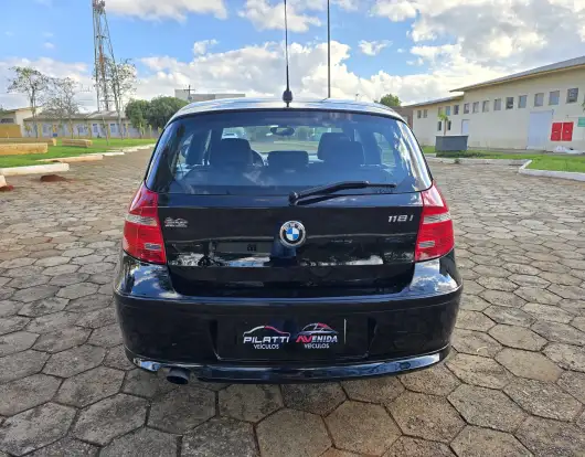 BMW-118i-2009